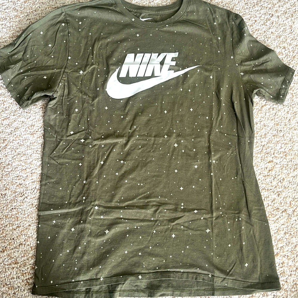 Men’s Nike Tee